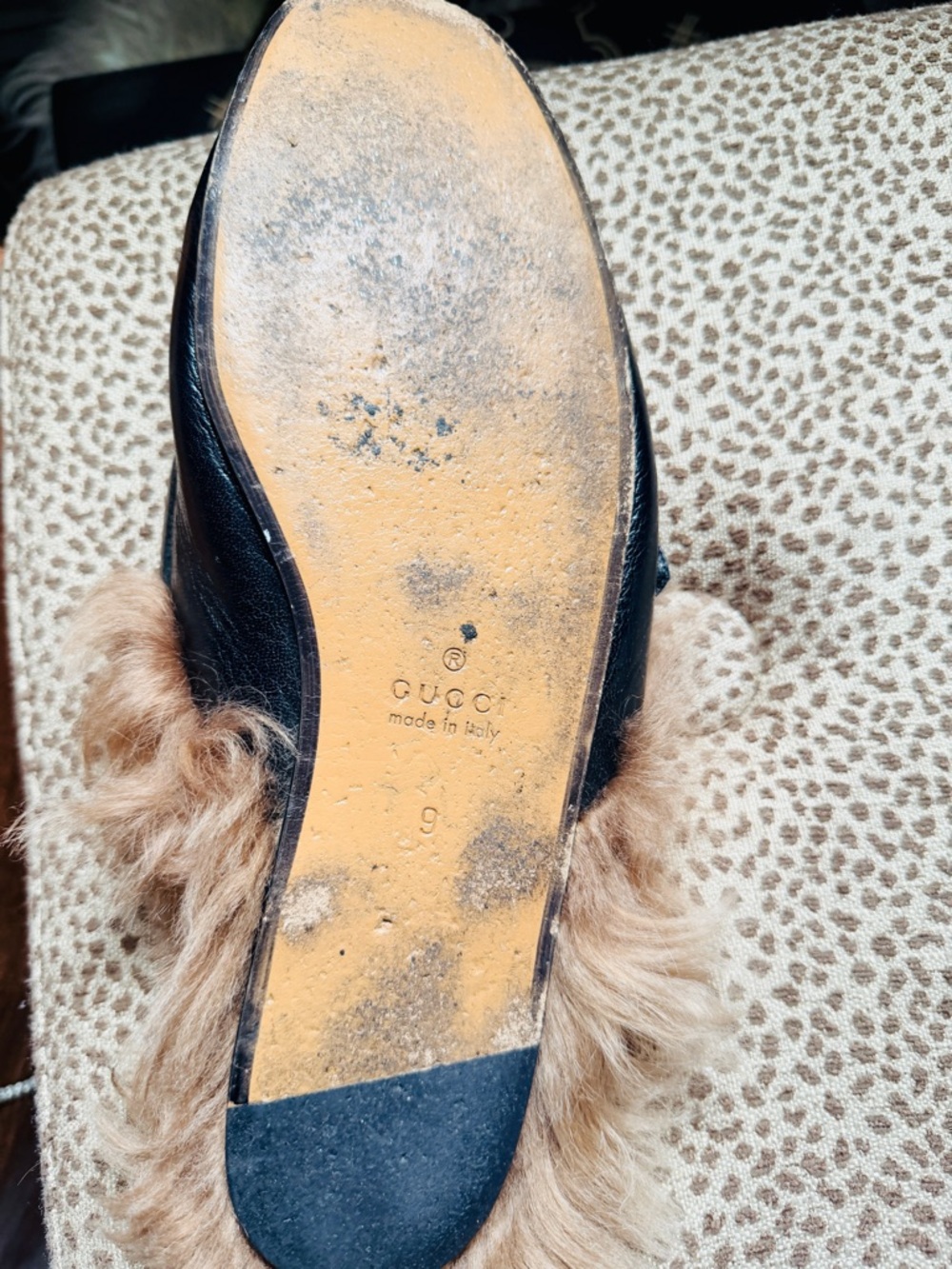 Gucci Black Leather Fur Trim Slide with Tan Fur - JUST ONE LEFT SIZE - Picture 4 of 4
